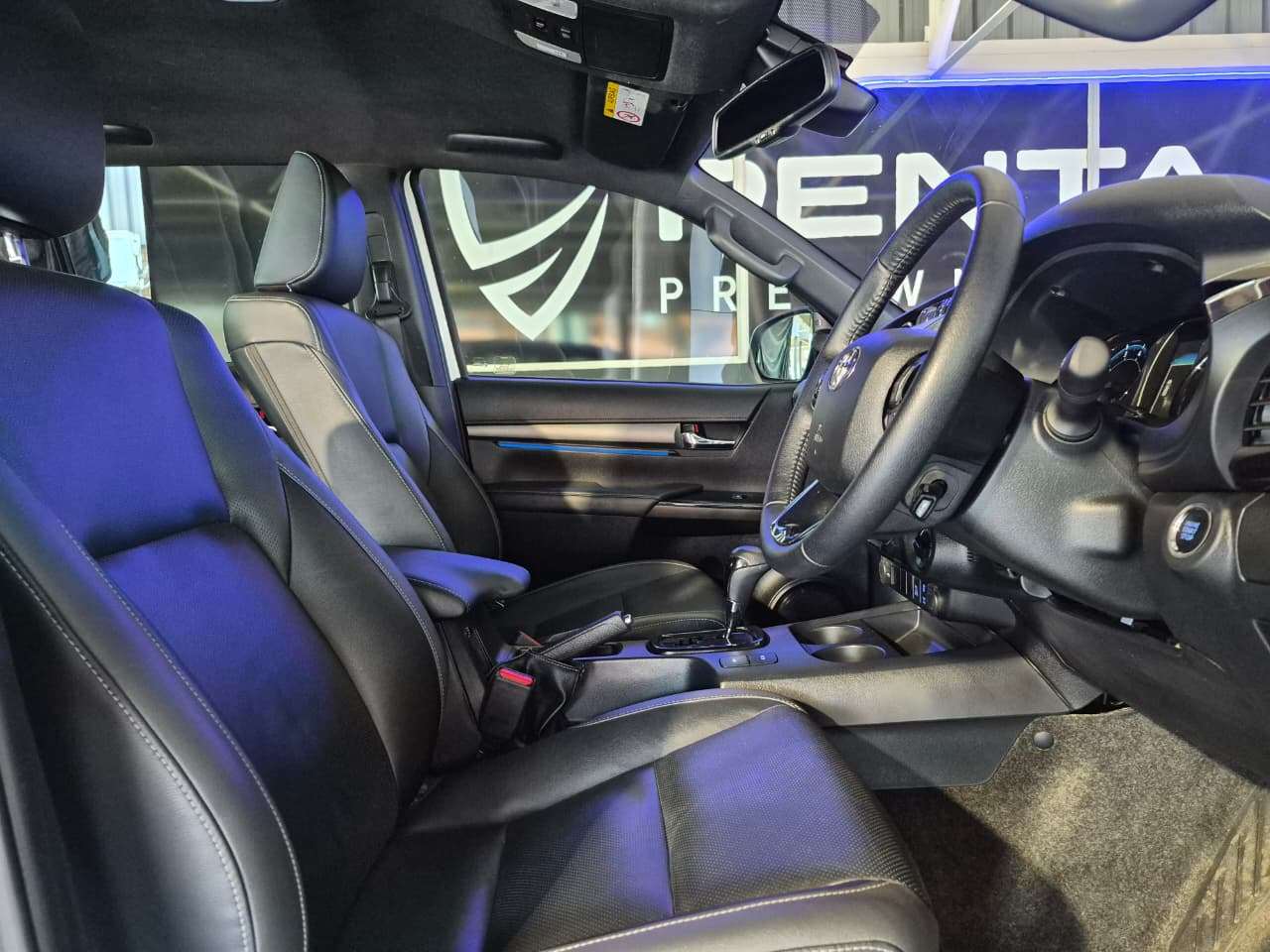2025 Toyota Hilux image 15