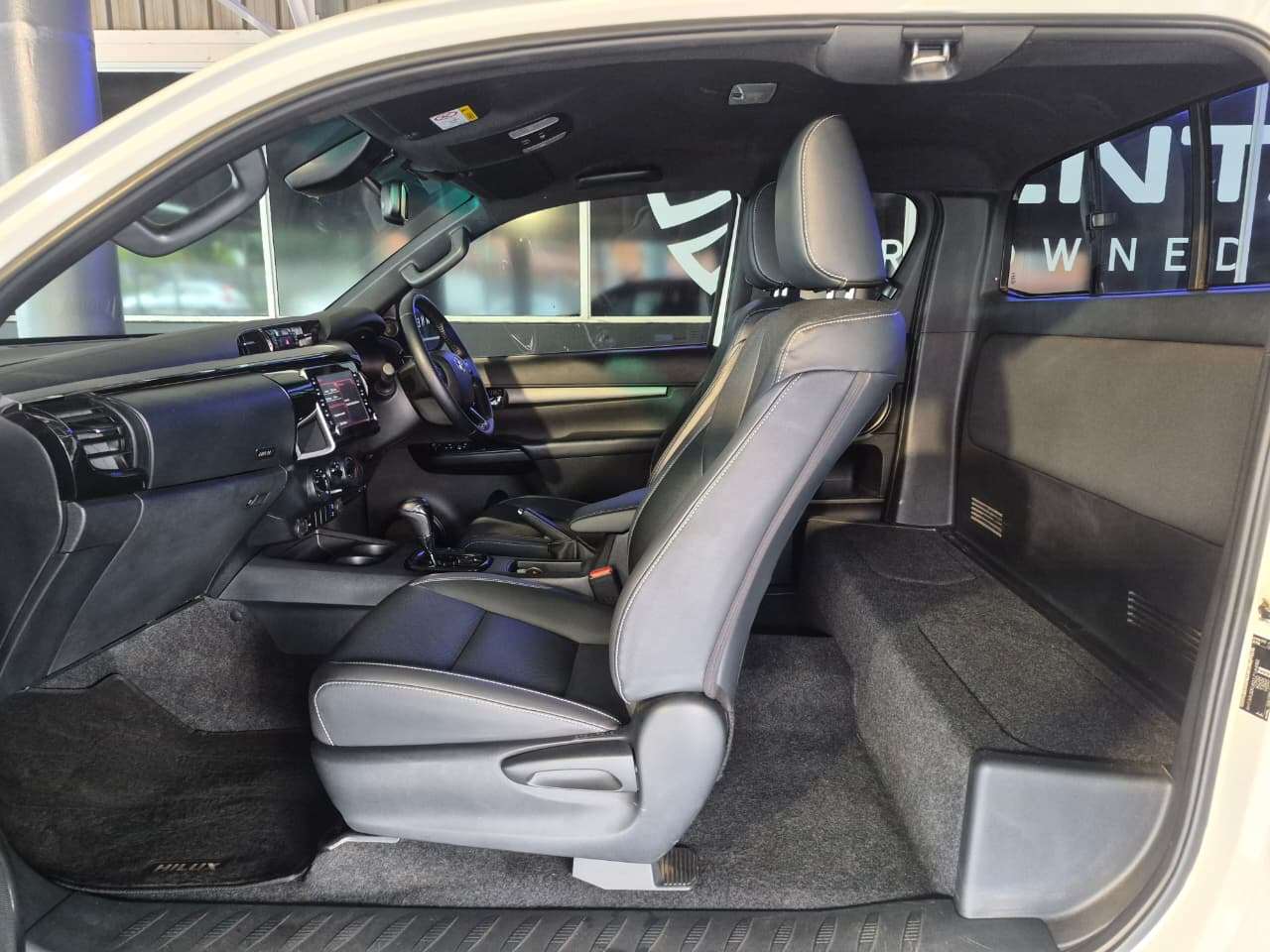 2025 Toyota Hilux image 12